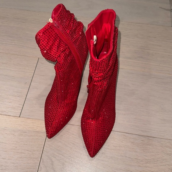 Nine West sparkling red ankles boots with heel. Size 7. NWOT - Picture 1 of 6